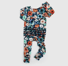 Load image into Gallery viewer, Della Ruffle Zippy