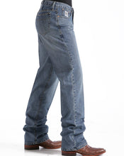 Load image into Gallery viewer, Cinch® White Label Relaxed Fit Medium Stonewash Jean