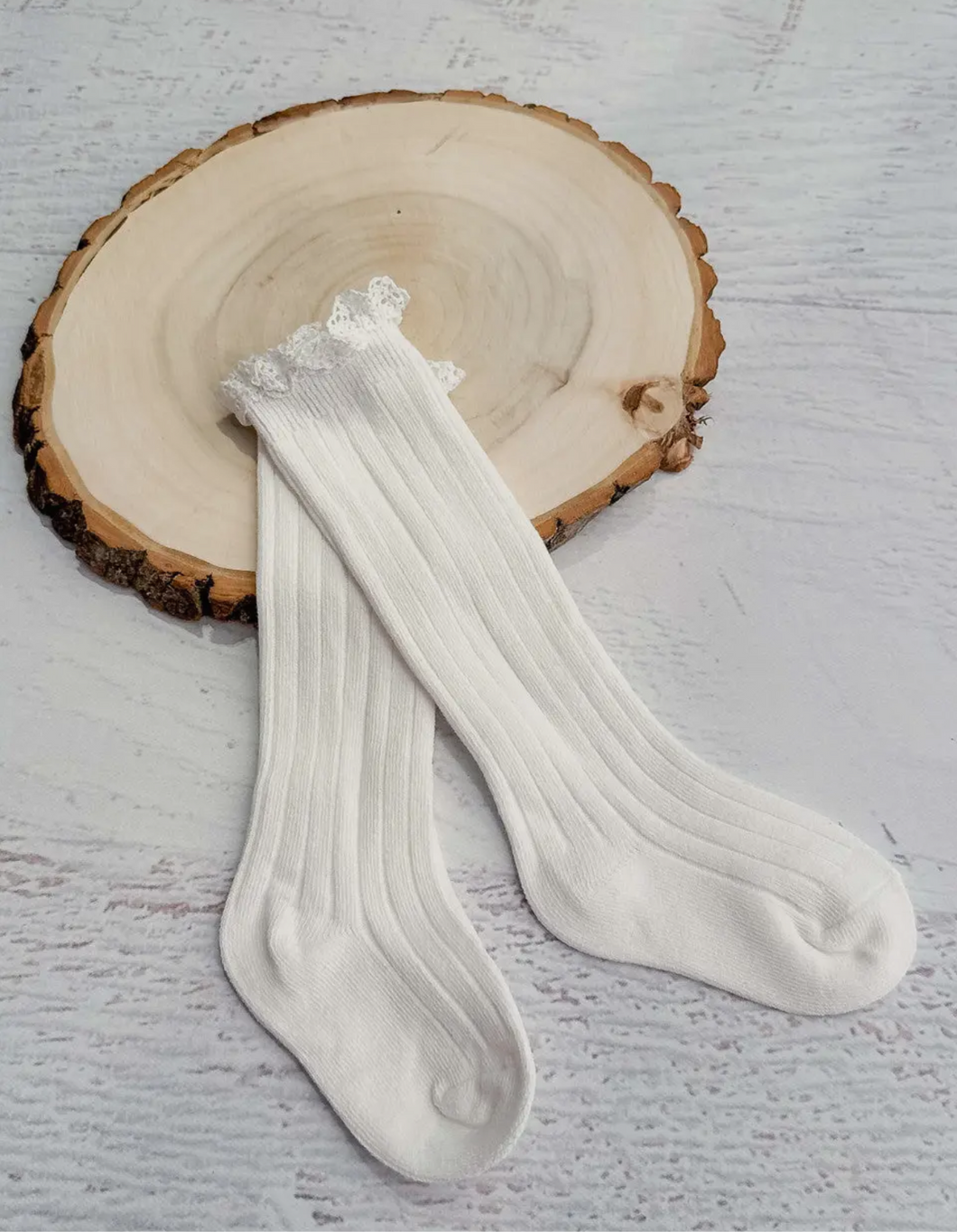 White Lettuce Edge Ruffle Socks