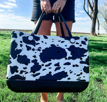 Load image into Gallery viewer, Cow Print Pool Bag
