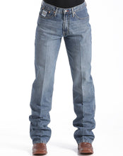 Load image into Gallery viewer, Cinch® White Label Relaxed Fit Medium Stonewash Jean
